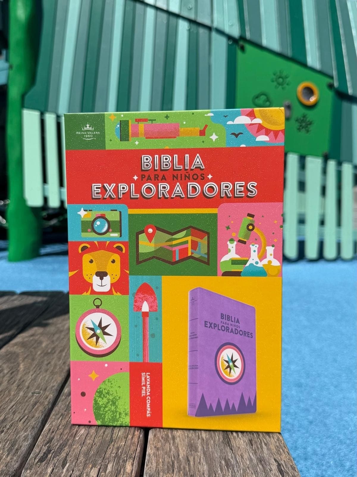 Caja de la Biblia para Niños Exploradores con ilustraciones de exploración